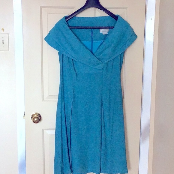 Christian Chenail beautiful fully lined size 8 - Picture 2 of 2